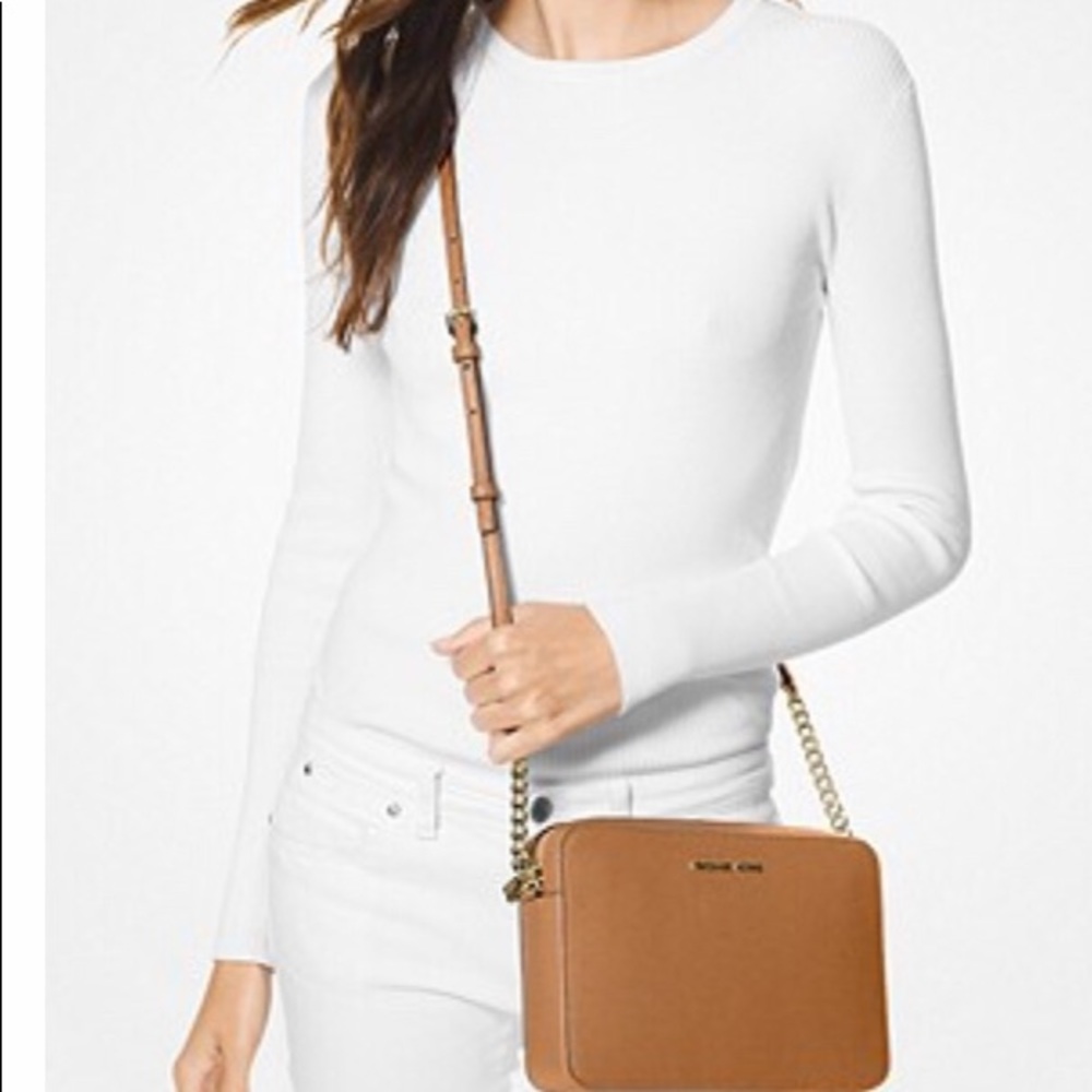 MICHAEL MICHAEL KORS
Jet Set Leather Crossbody.